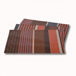 SET DE TABLE EN TOILE...