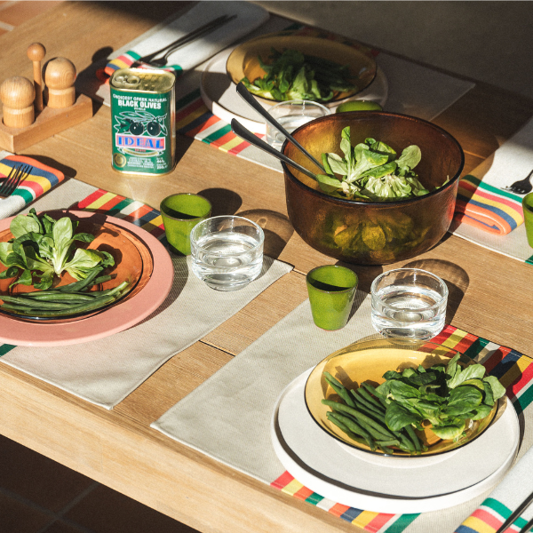 table mauleon laurier rose