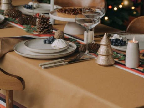 Les plus belles tables de fêtes colorées signées Artiga